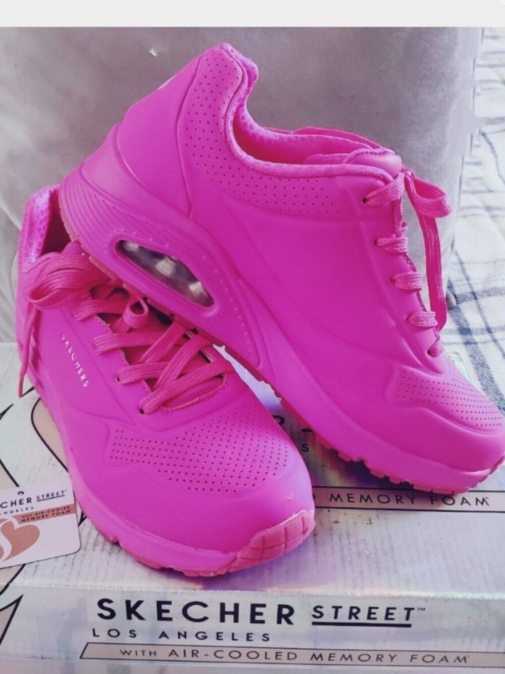 New in Box SKETCHERS Uno In "Night Shades" Pink